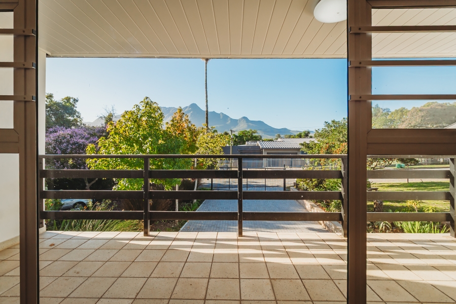 3 Bedroom Property for Sale in Dormehls Drift Western Cape